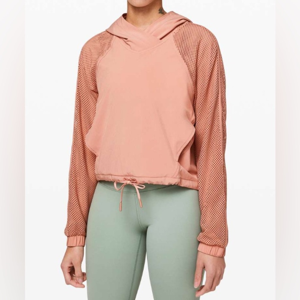 #470 Lululemon Catch a Breeze Pullover
Antique Sz 4